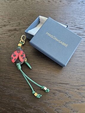 MAISON de SABRÉ Ladybug Charm Keychain in Red & Green